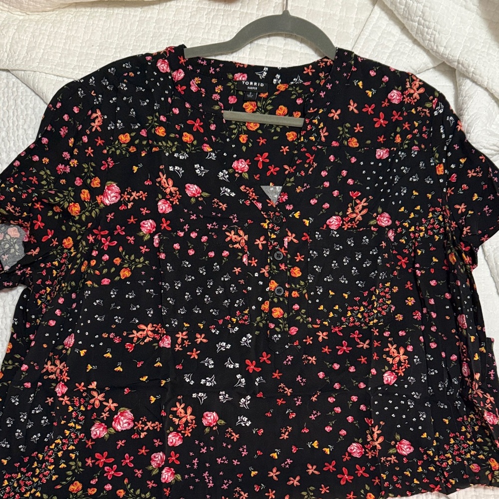 Torrid Harper Black Floral Women's Blouse